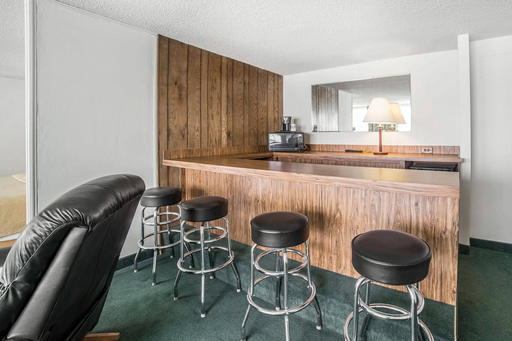 Baymont By Wyndham Great Falls City Center Eksteriør billede